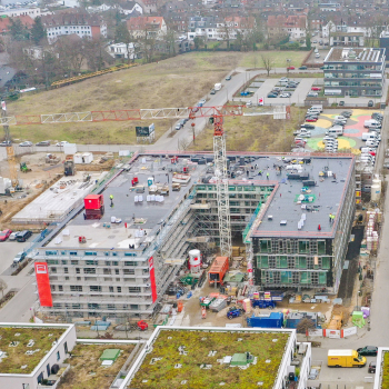 Der Bau des Seminar- und Bürogebäudes „kommt gut voran“.